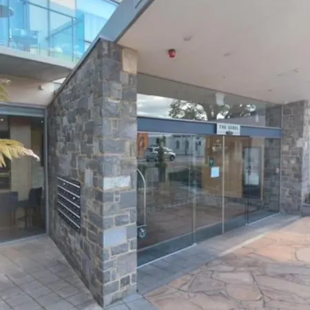 Self Contained In City With On Site Restaurant, Gym & Parking Launceston Exterior photo